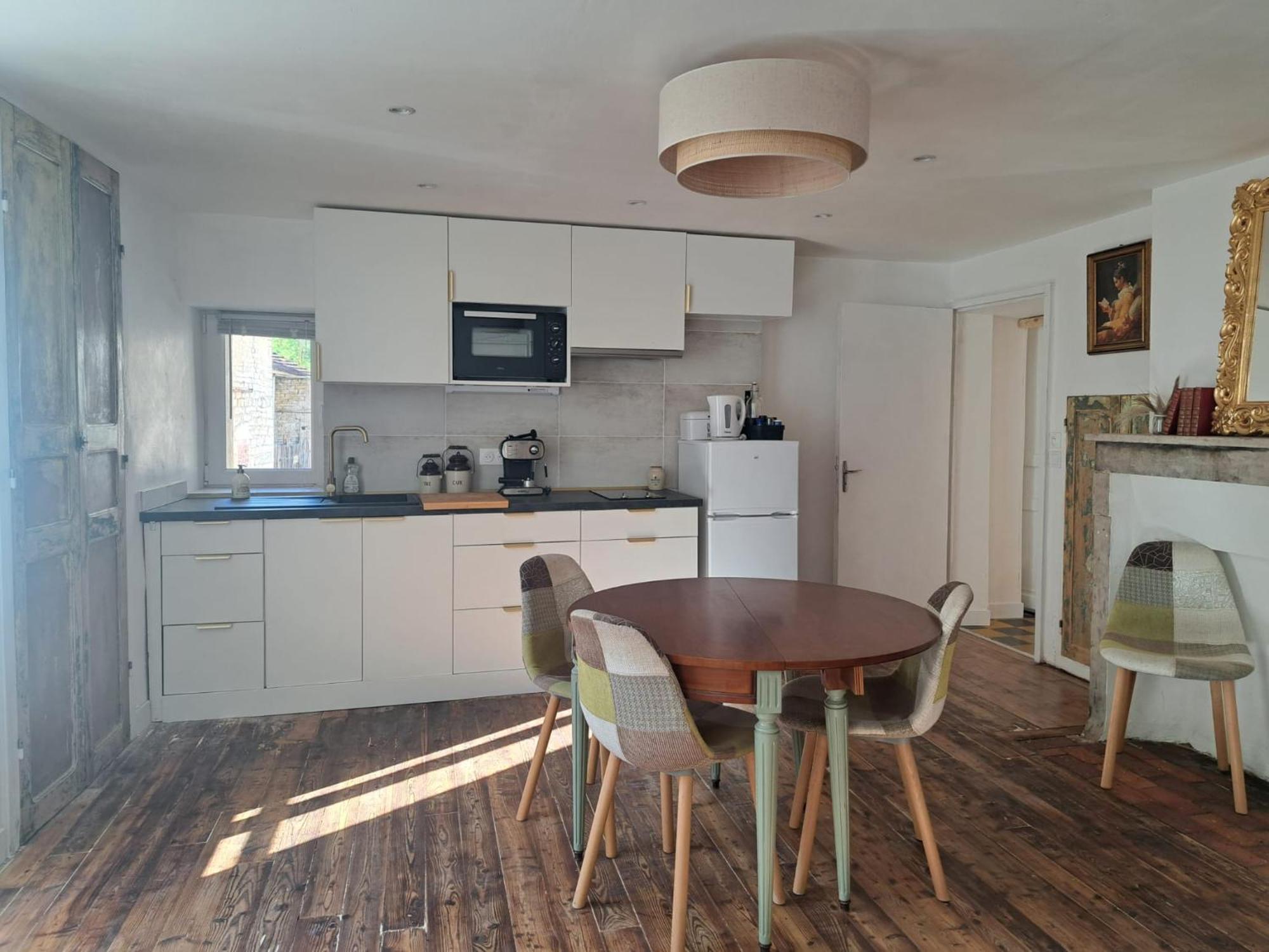 Le Logis Sereinite Annay-sur-Serein Exterior foto