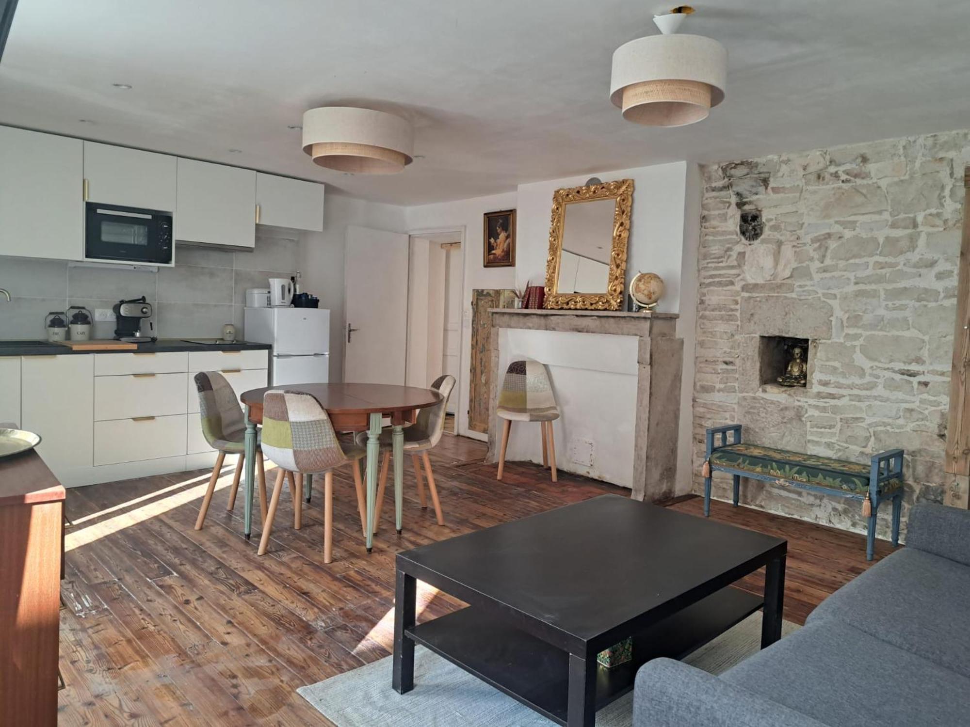 Le Logis Sereinite Annay-sur-Serein Exterior foto