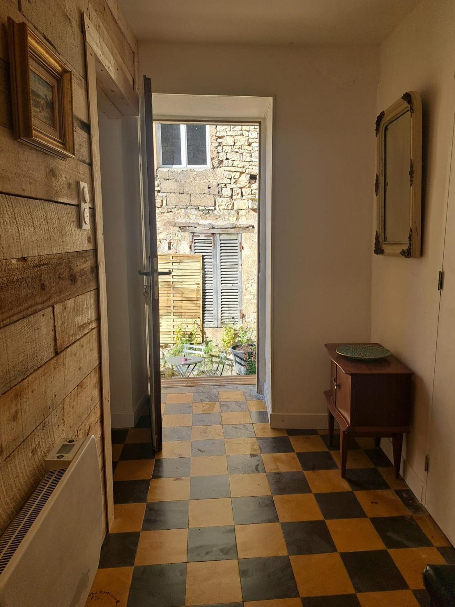 Le Logis Sereinite Annay-sur-Serein Exterior foto